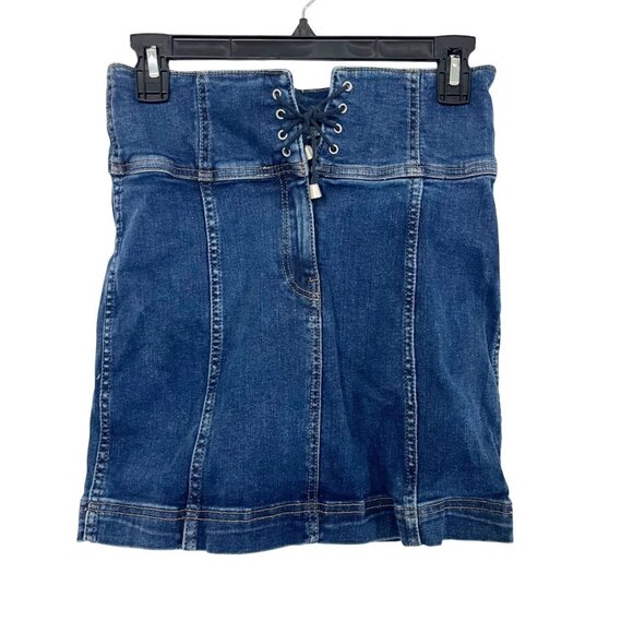 Free People Medium Wash Denim Lace Up Corset Jean Skirt Mini Boho Indue Size 4 - Picture 1 of 6